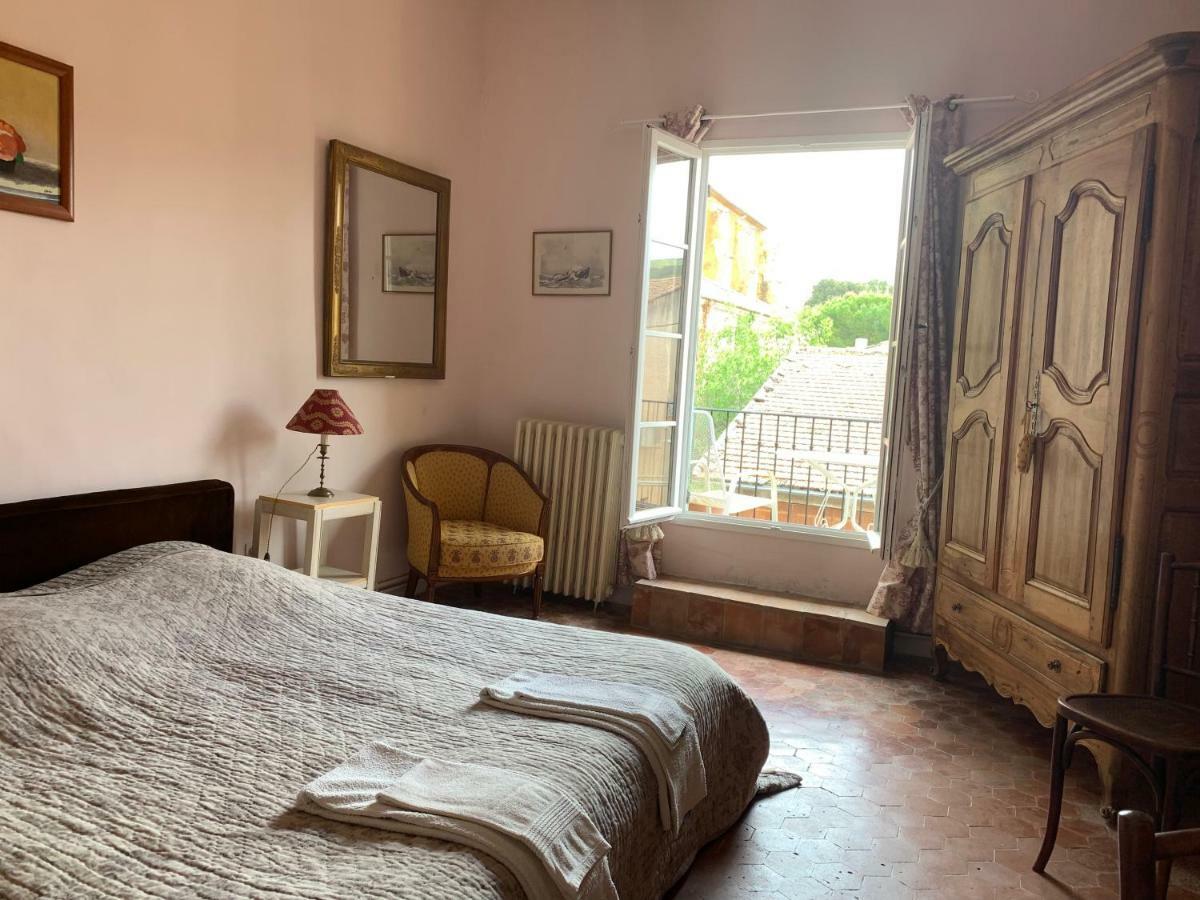 La Sarrasine Hotel Villes-sur-Auzon Екстериор снимка