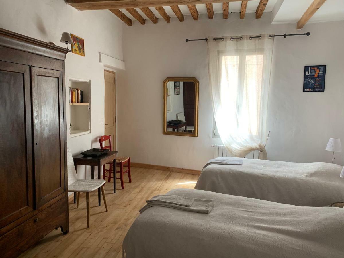 La Sarrasine Hotel Villes-sur-Auzon Екстериор снимка